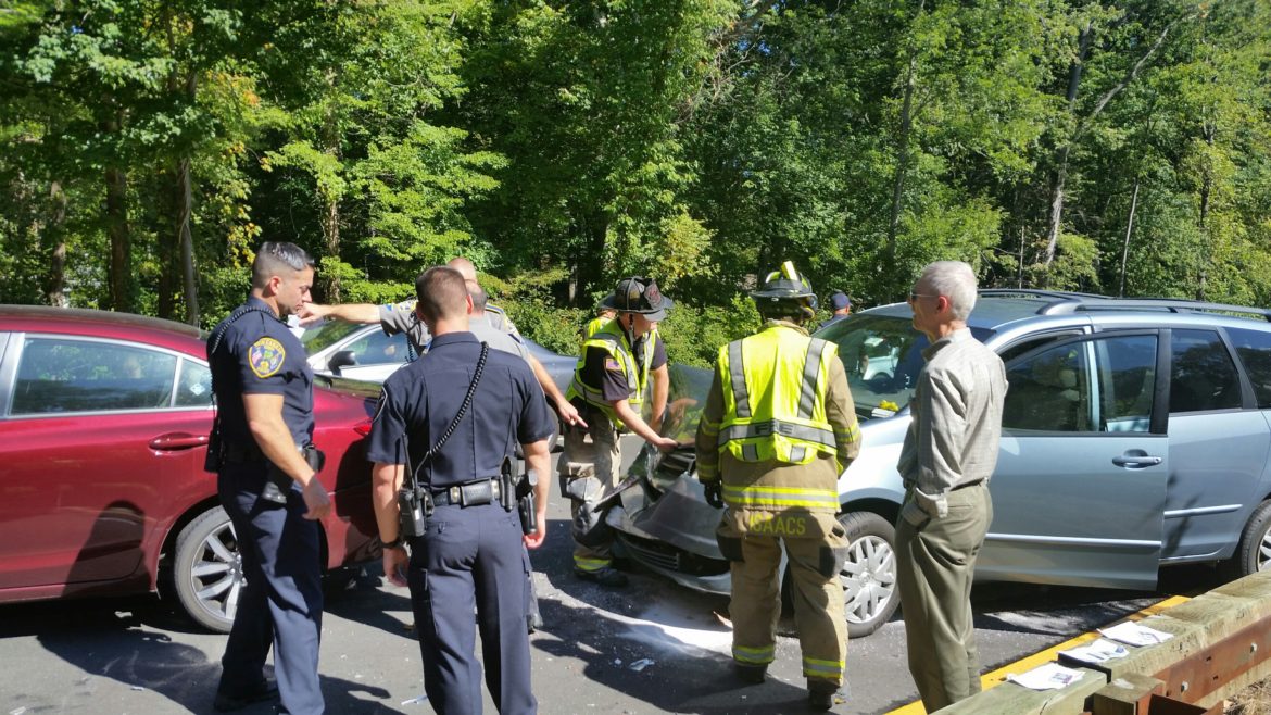 PHOTOS 8Car Accident Snarls Merritt Parkway Traffic in New Canaan on