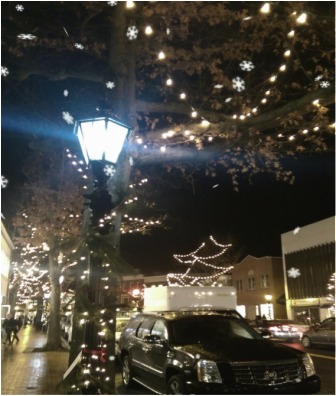 The beauty of a night in New Canaan during the holidays. Credit: Jes Sauerhoff
