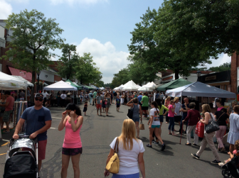 Scenes from the 2015 Sidewalk Sale in New Canaan, July 18. Credit: Michael Dinan