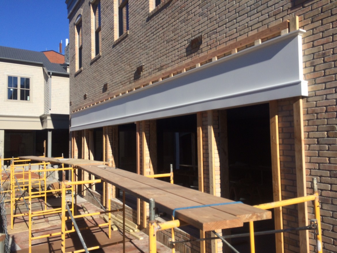 Pet Valu To Open on Forest Street