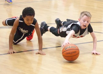 Hunter Nelson hits the floor. Credit: Mike Wilson