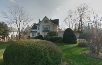 This 1870-built, 4-bedroom Colonial at 164 Richmond Hill Road includes 3,456 square feet of living space and sits on .39 acres. It sold in November 2016 for $900,000. Google photo