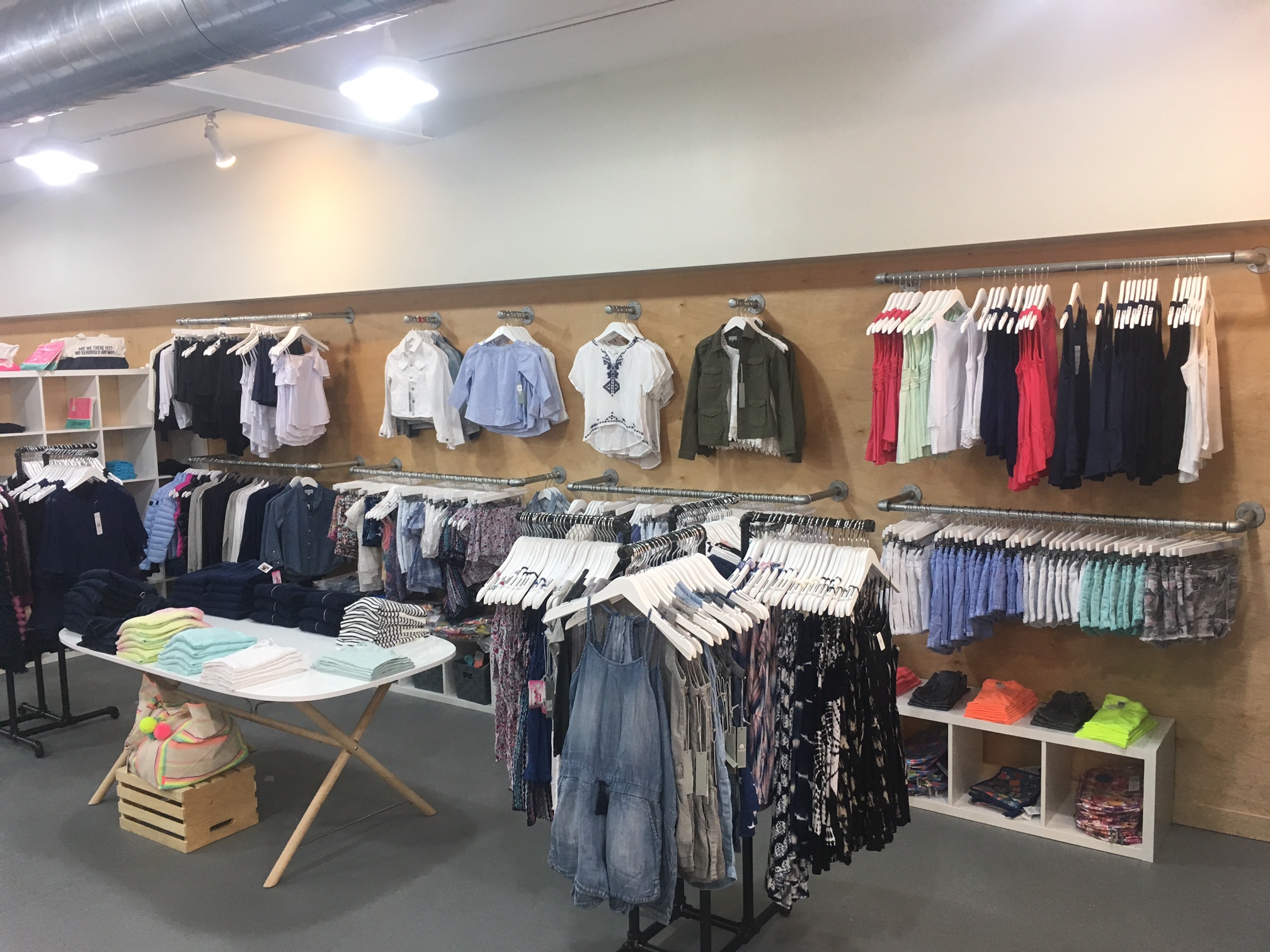 FIRST LOOK: Clothing, Accessories and Gifts Shop ‘Groove’ Opens on Elm ...