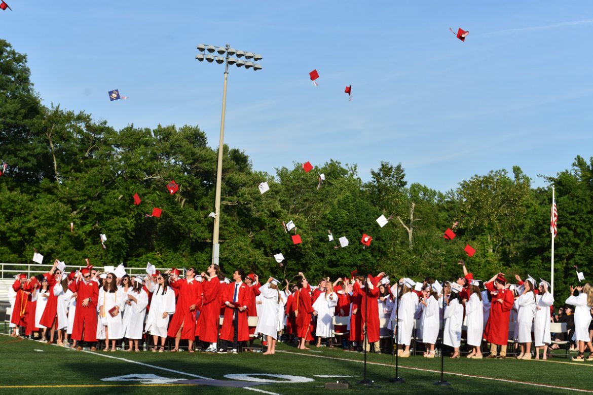 New Canaan High School Class of 2018 Graduates